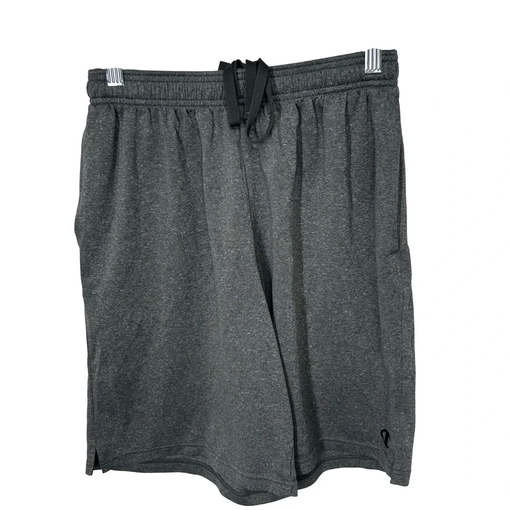 Champion Men's Gray Athletic Shorts Front Pockets‎ Drawstring Size Medium